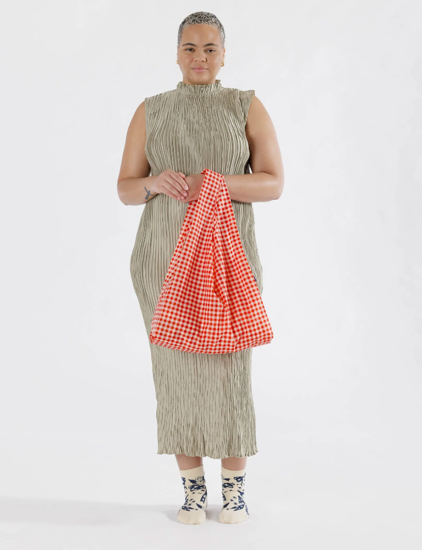 red gingham : BAGGU bag