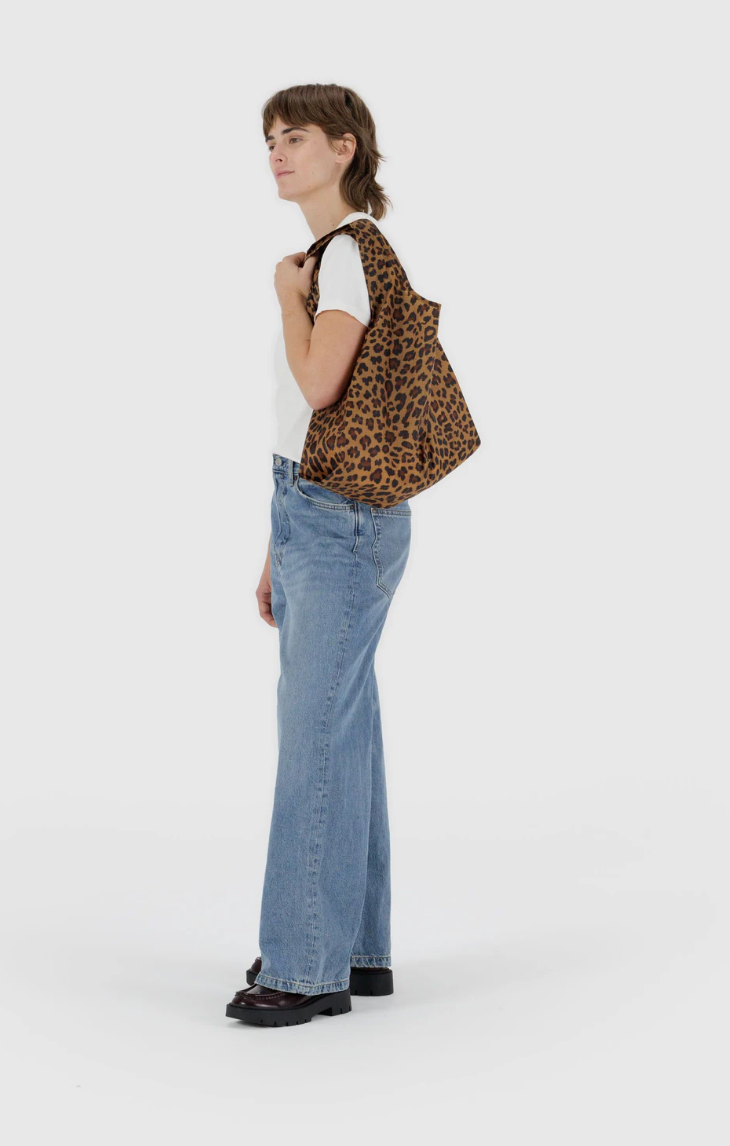 leaopard: BAGGU bag