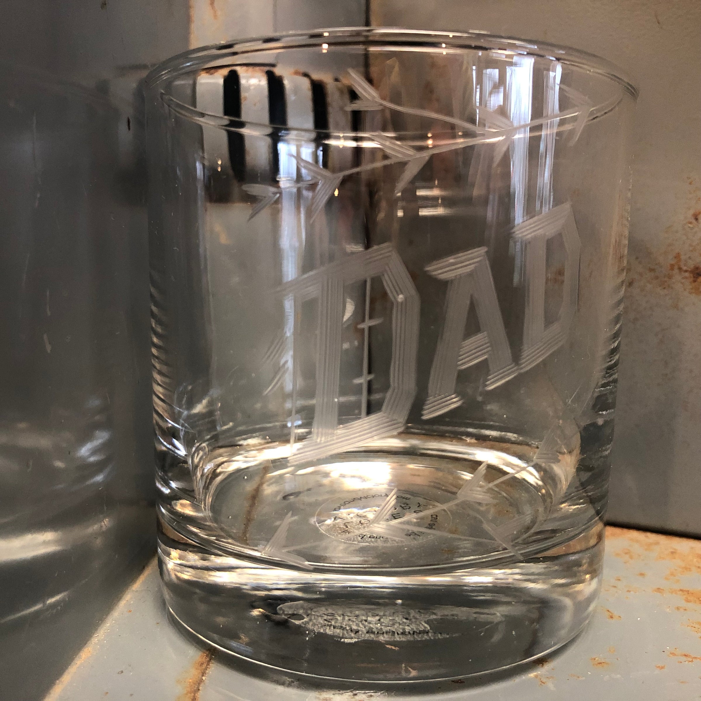 DAD rocks glass