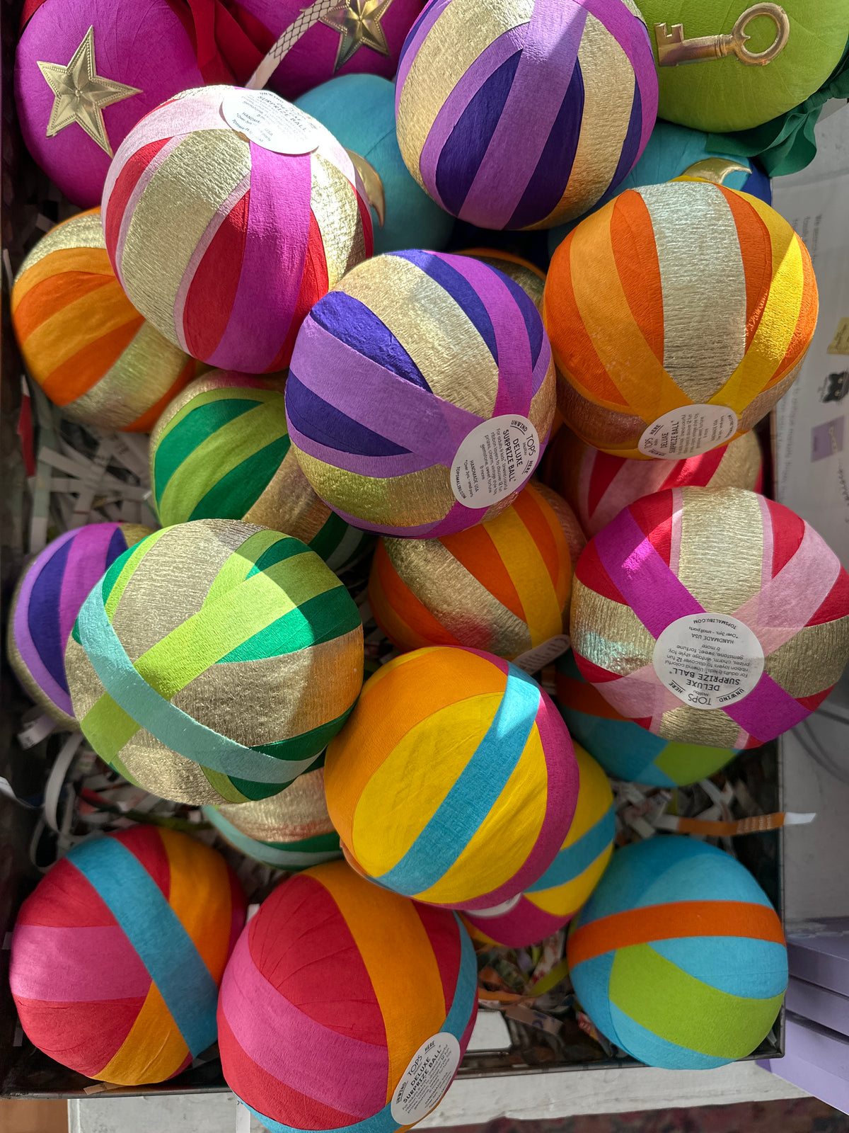 Deluxe Surprise Balls