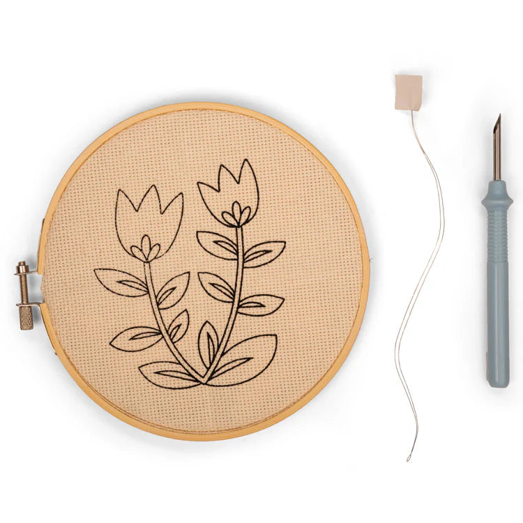 Tulips Punch Needle Kit – DROOZ + Company