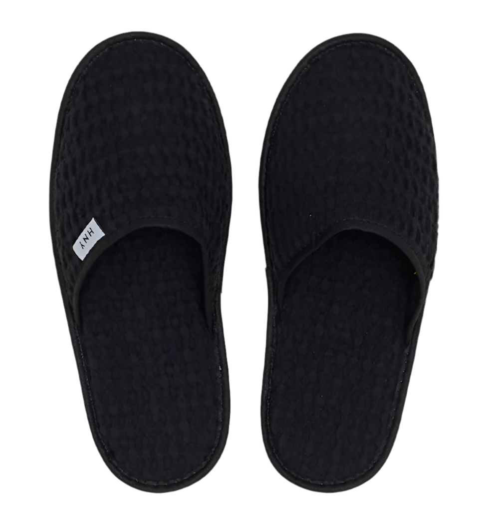 Black: simple waffle slippers