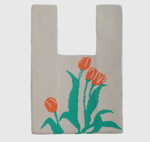 Tulips: mini knit bag