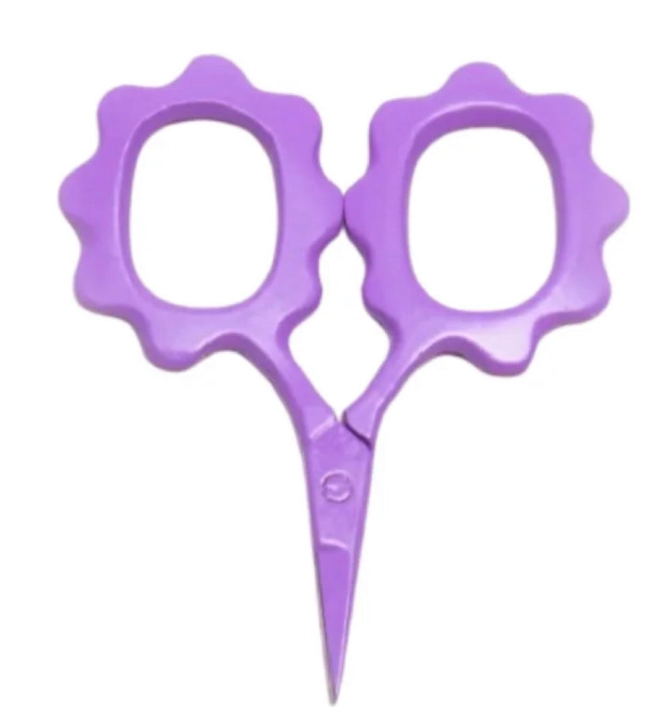 Swerve mini scissors