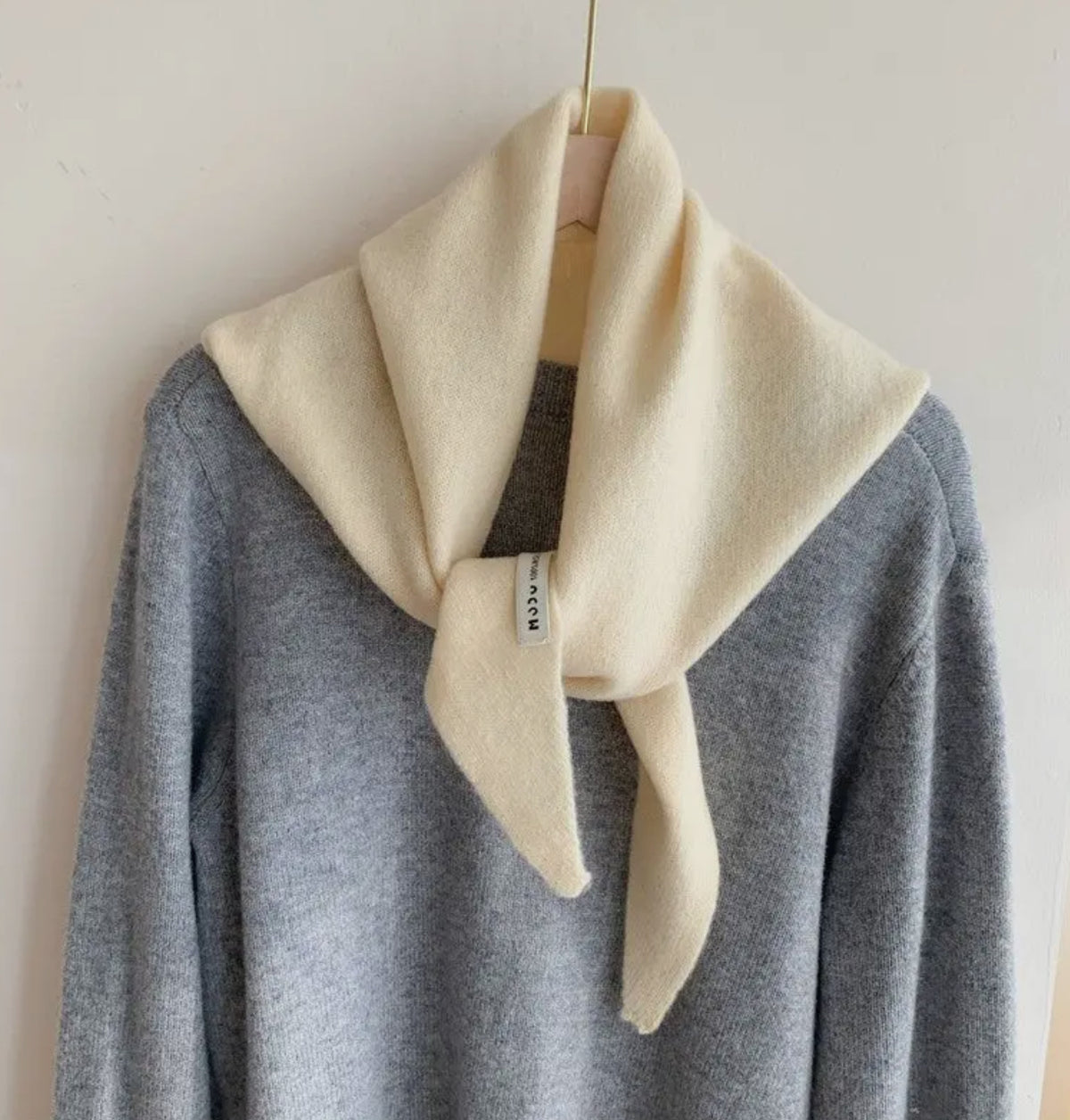triangle scarf