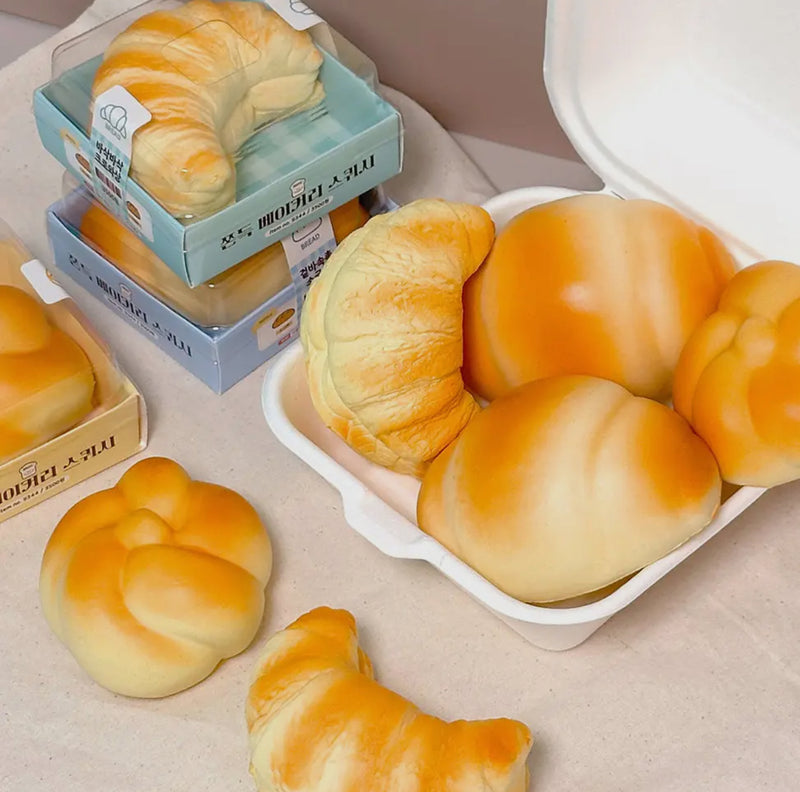 Fresh Bakery Bread Squishy Stuffed /
Stress Relief Toy