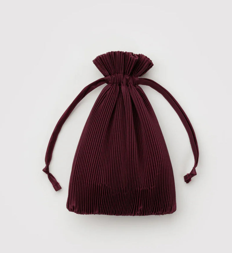 pleated tote: mahogany