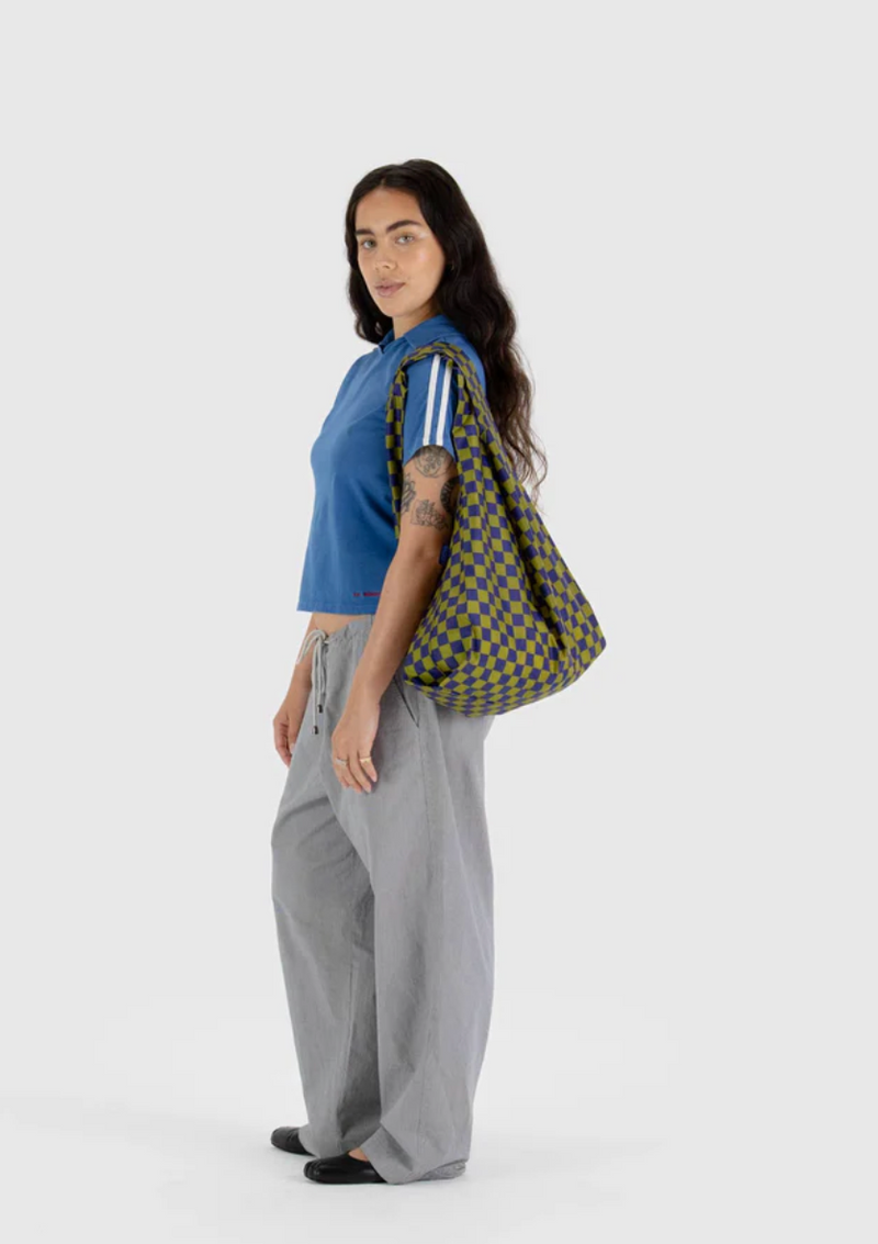 check Navy/Pear : BAGGU bag