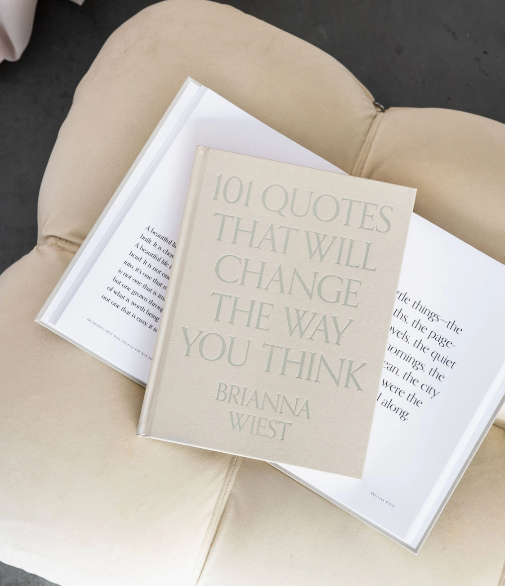 101 Quotes That Will Change the Way You Think - Table Book