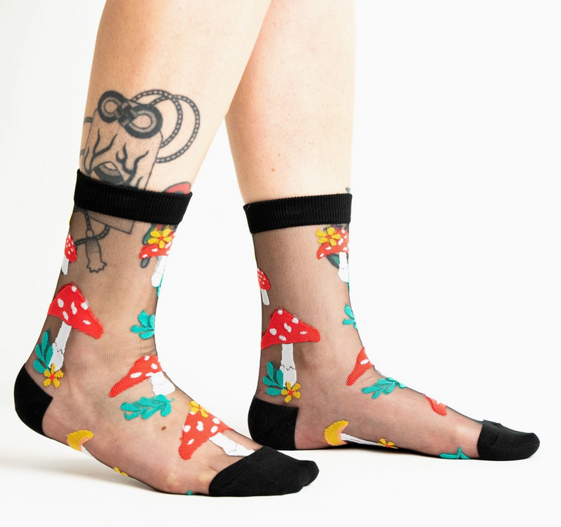 magic mushroom: sheer crew sox