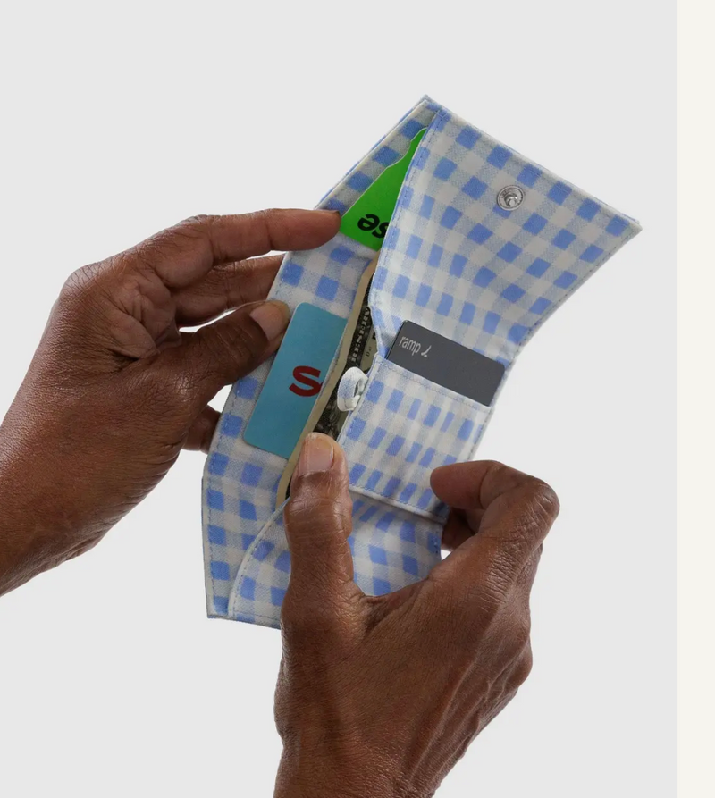 snap wallet; gingham